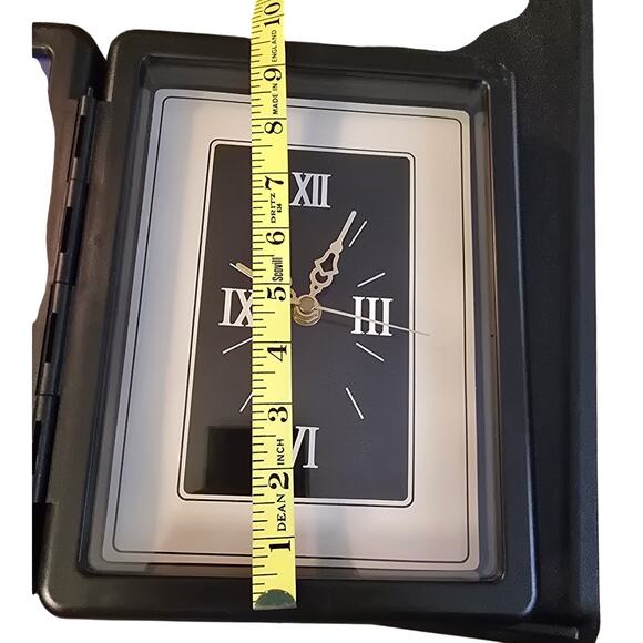 Hinged‎ Clock w/ NYC Skyline w/Twin Towers w/ Fiber Optic Color Changing Lights - Picture 9 of 11